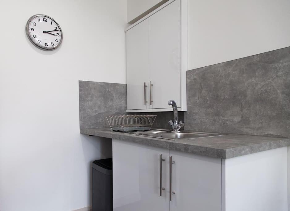Stunning 2 Bed Apartment With Sea Views, Penzance Ngoại thất bức ảnh