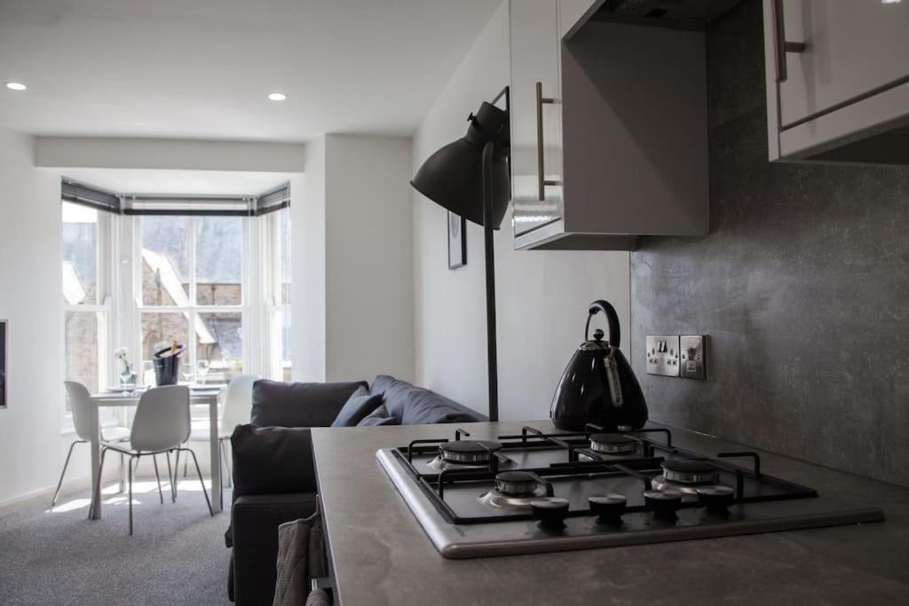 Stunning 2 Bed Apartment With Sea Views, Penzance Ngoại thất bức ảnh